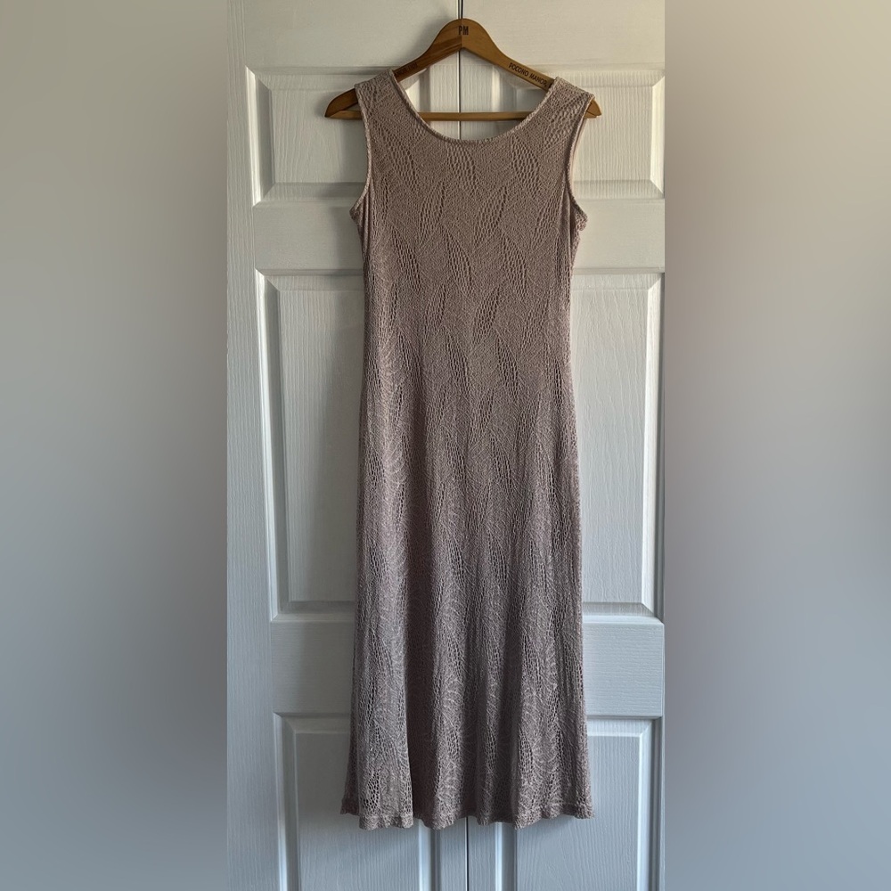 Betsy’s Things Taupe Sleeveless Dress In A Size 8.